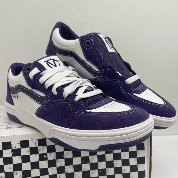 Vans Men's Purple and White Skate Rowan 2PurpleVN000D3SPRP Sneakers